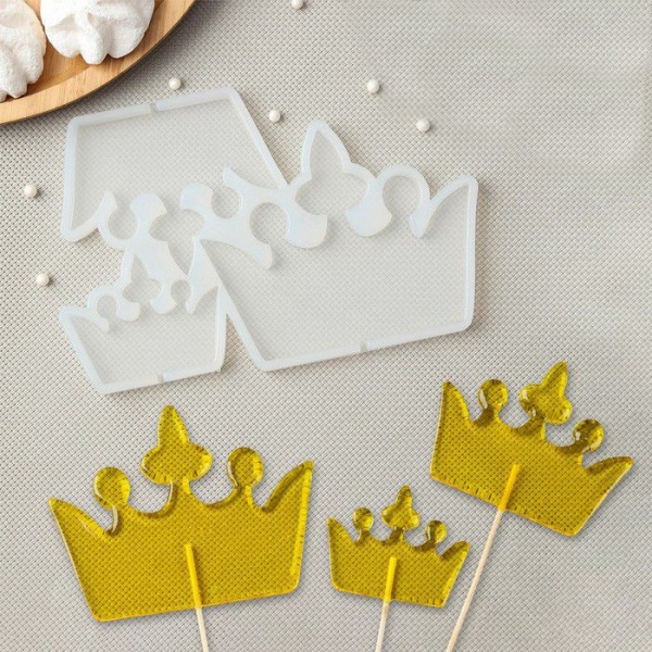 Силиконовая форма для леденцов "Короны 3 размера"