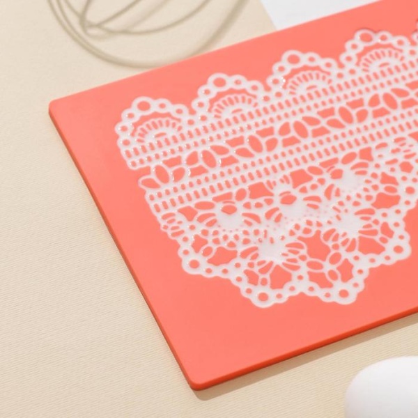 Коврик для айсинга силиконовый Доляна «Ажурный пояс», 40×13 см