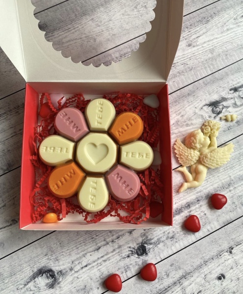 Форма пластиковая для шоколада «Любовная Ромашка»