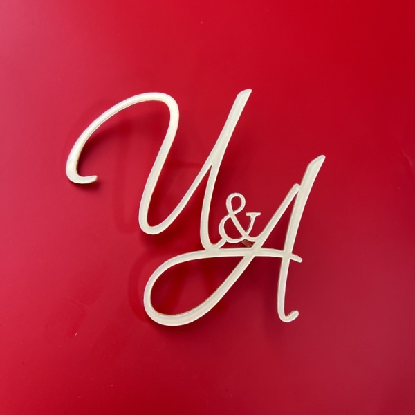 Акриловый топпер по индивидуальным размерам, Инициалы, 10*11 см