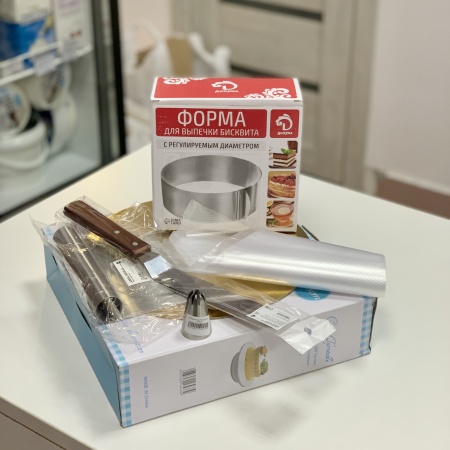 Набор инструментов "Мой первый торт"