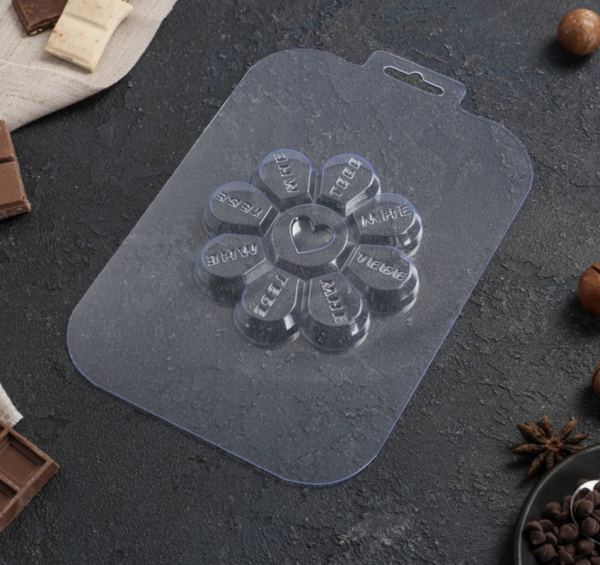 Форма пластиковая для шоколада «Любовная Ромашка»